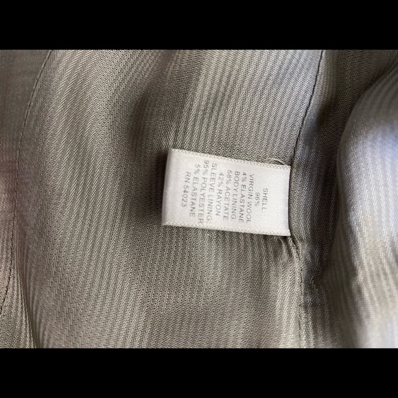 Banana Republic 3pc Suit (Jacket, Skirt, Pant) - Picture 4 of 8